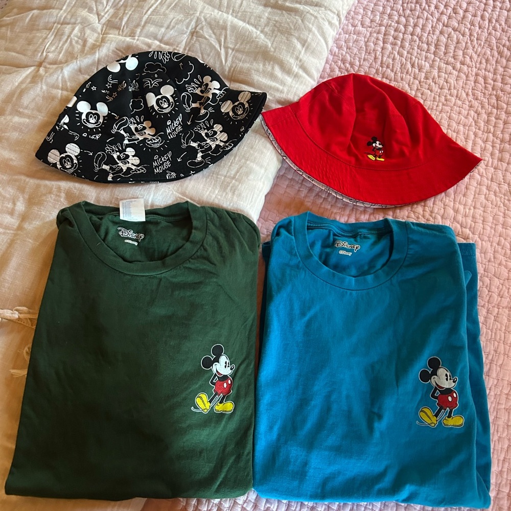 Disney Mickey Mouse T-Shirts and Bucket Hats Set